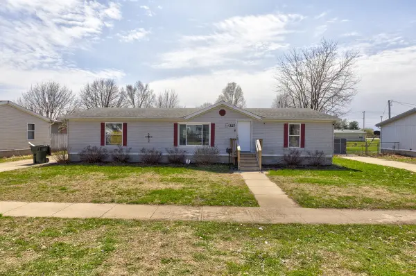 327 Warford Street, Perry, IA 50220