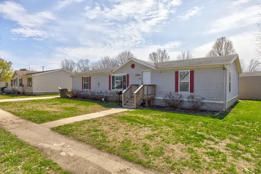 327 Warford Street, Perry, IA 50220 - #2