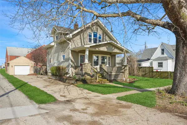 210 N 4th Street, Knoxville, IA 50138