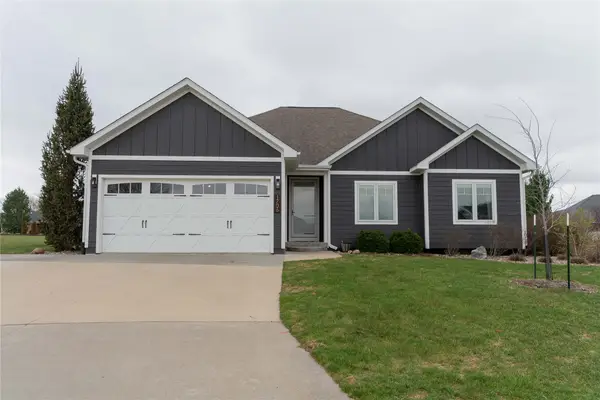 1706 Evening Court, Pella, IA 50219