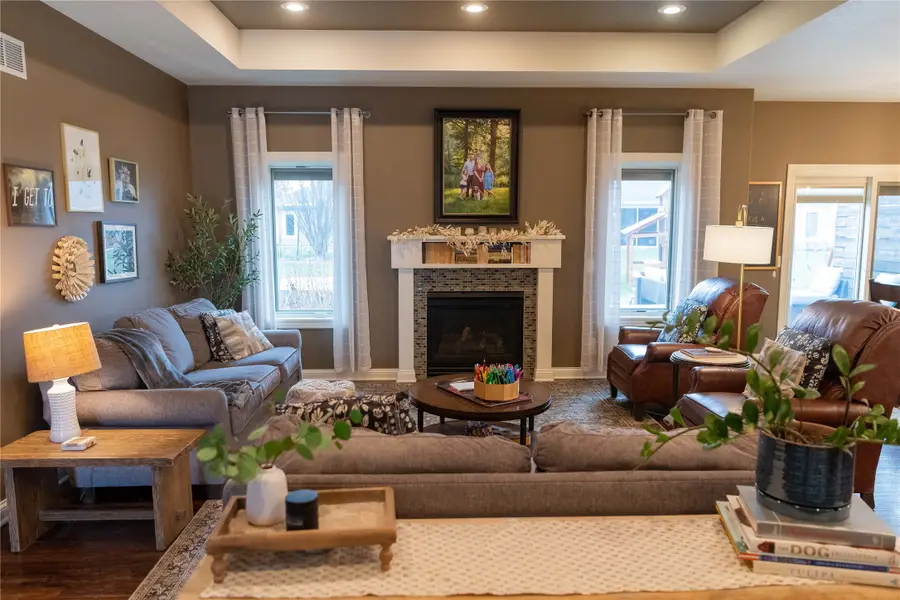 1706 Evening Court, Pella, IA 50219 - #2