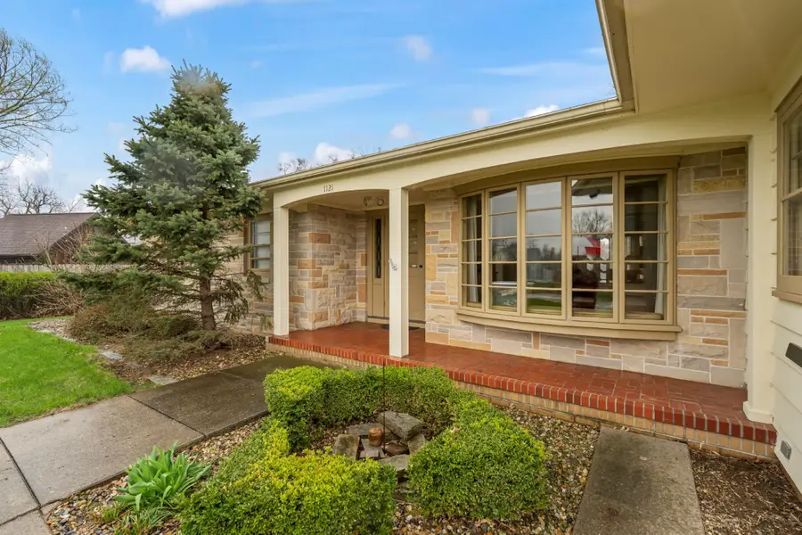 1121 Monroe Drive, Newton, IA 50208 - #2