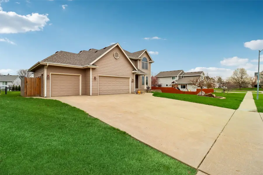 530 NE Stoneridge Drive, Ankeny, IA 50021 - #2