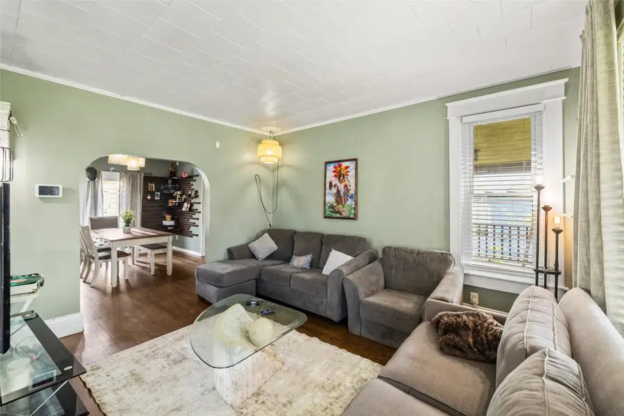 923 Virginia Avenue, Des Moines, IA 50315 - #3