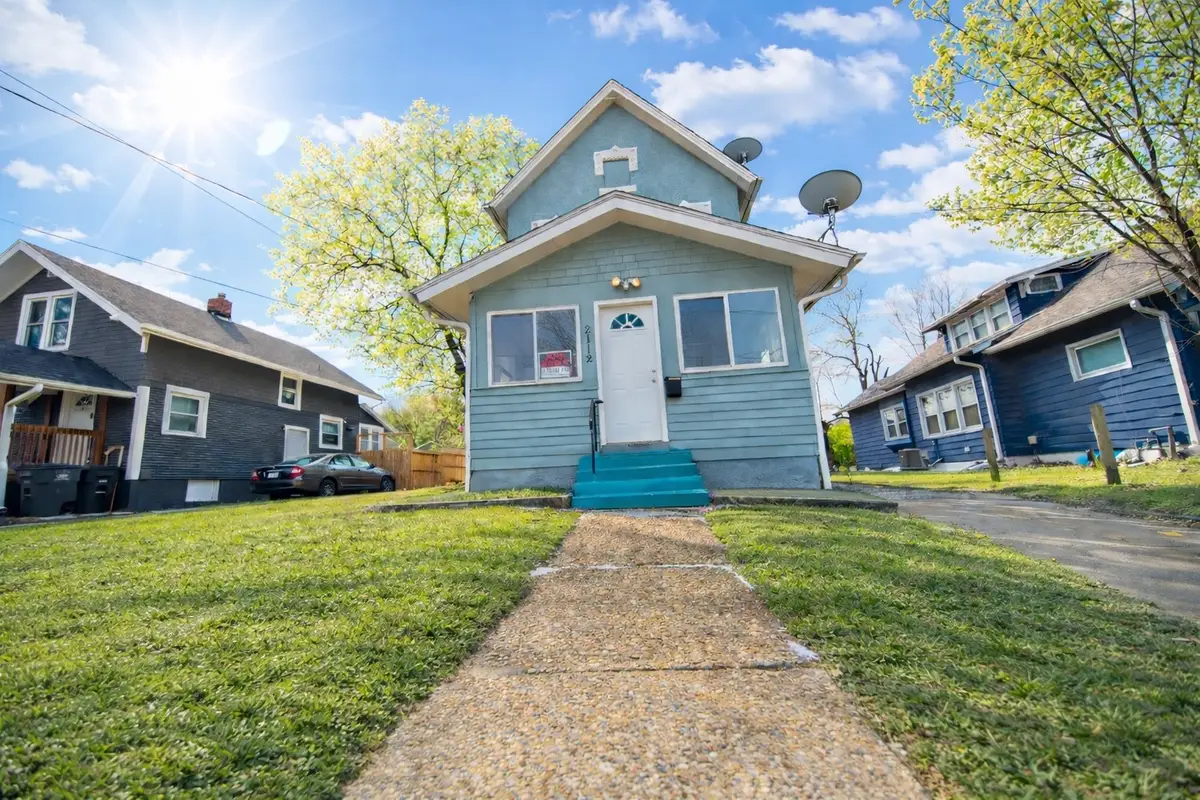 2112 Washington Avenue, Des Moines, IA 50310 - #1