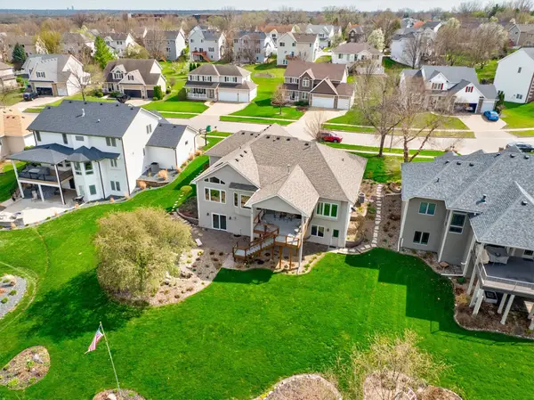 9119 Lenham Drive, Johnston, IA 50131