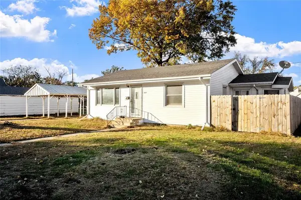 322 Warford Street, Perry, IA 50220