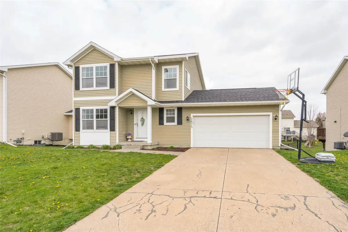 2615 13th Street Sw, Altoona, IA 50009 - #1