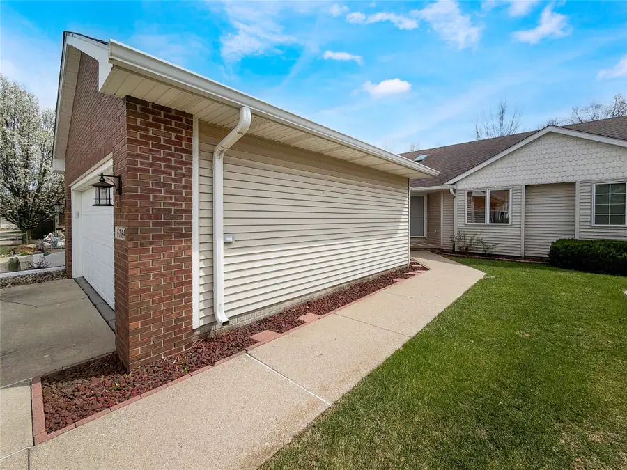 15764 Sheridan Avenue, Clive, IA 50325 - #2