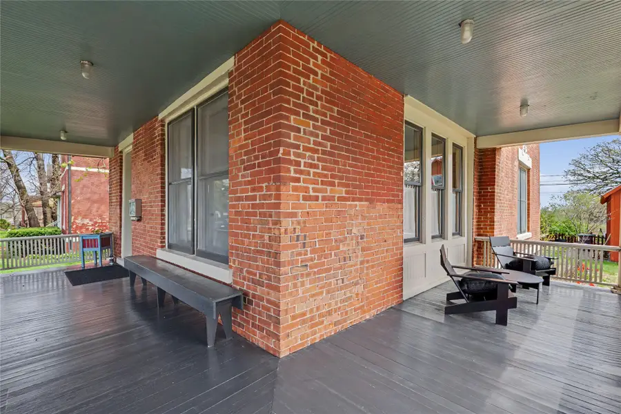 905 18th Street, Des Moines, IA 50314 - #3