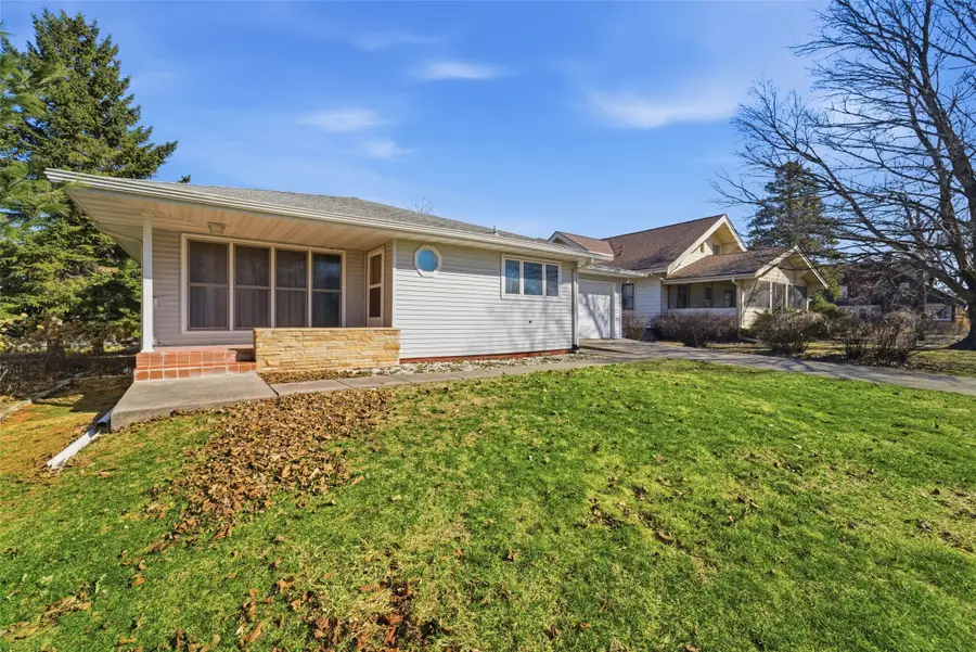 1219 K Avenue, Nevada, IA 50201 - #2