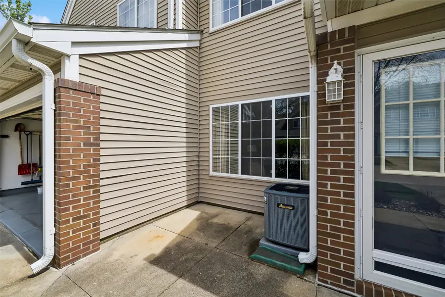 6855 Woodland Avenue #1302, West Des Moines, IA 50266 - #3