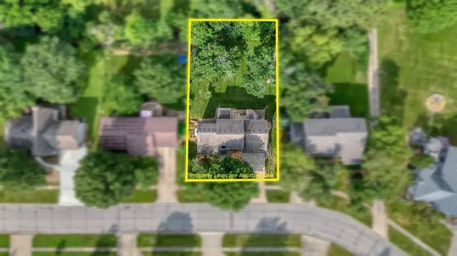 1507 W 4th Street, Pella, IA 50219 - #3