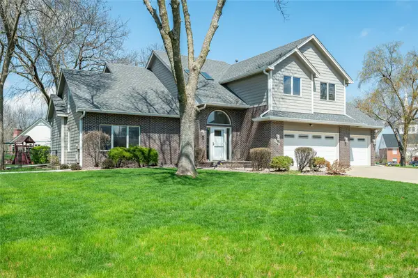 6140 Brandywine Drive, Johnston, IA 50131