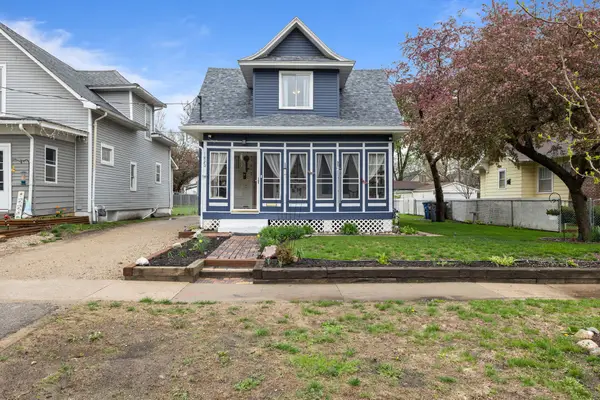 1820 E Walnut Street, Des Moines, IA 50316