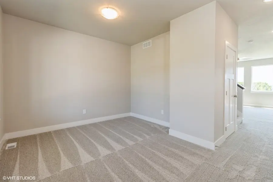 2426 E 50th Court, Des Moines, IA 50317 - #3