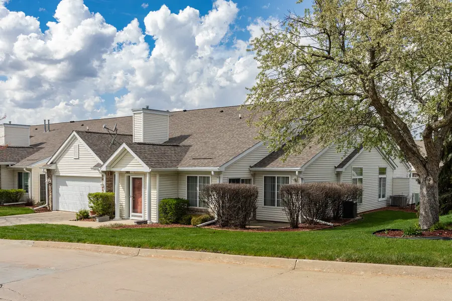 6200 Ep True Parkway #308, West Des Moines, IA 50266 - #2