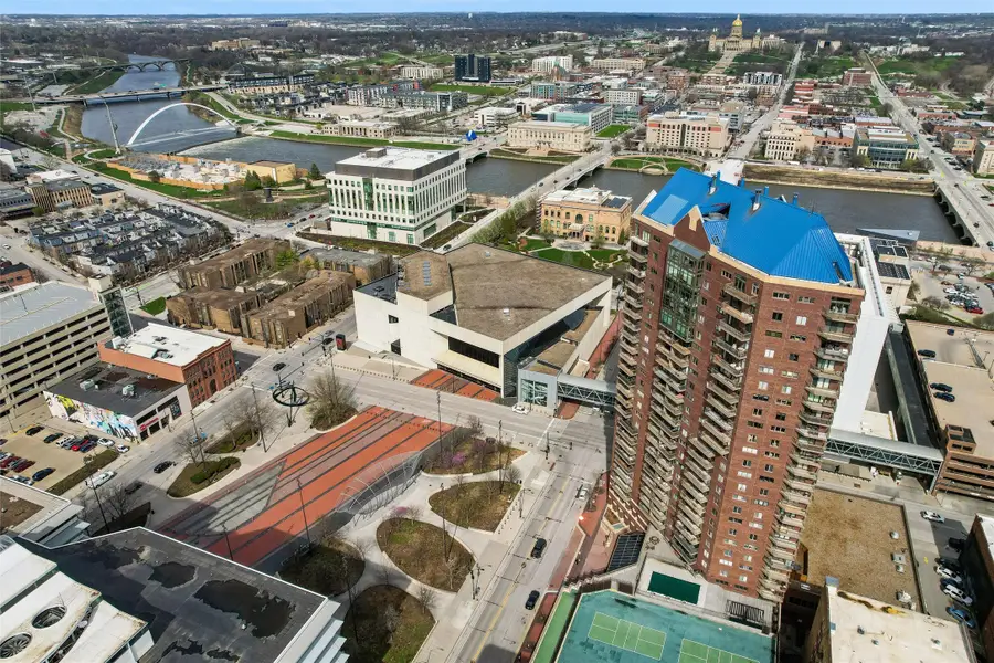 300 Walnut Street #707, Des Moines, IA 50309 - #3