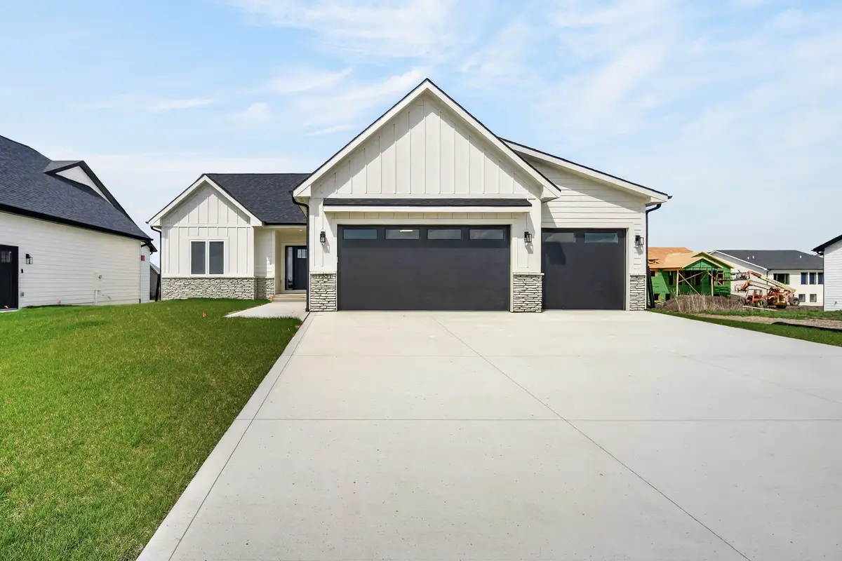 17331 Brookview Drive, Urbandale, IA 50323 - #1