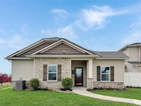 8922 Jean Louise Drive, West Des Moines, IA 50266