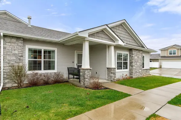 8943 Nelle Lane, West Des Moines, IA 50266