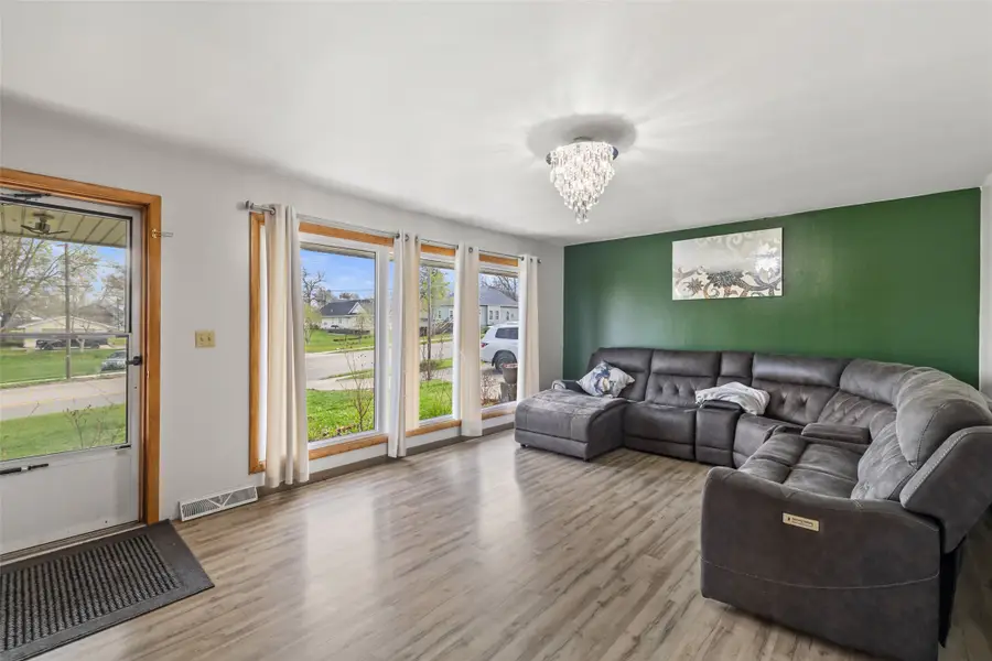 420 W Mclane Street, Osceola, IA 50213 - #3