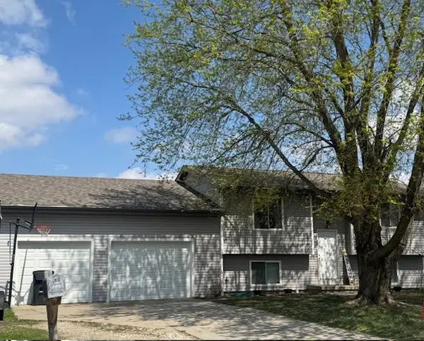 239 Maple Avenue, Nevada, IA 50201