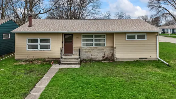 636 11th Street, Nevada, IA 50201