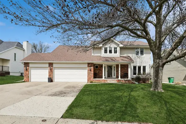 9913 Alpine Drive, Urbandale, IA 50322