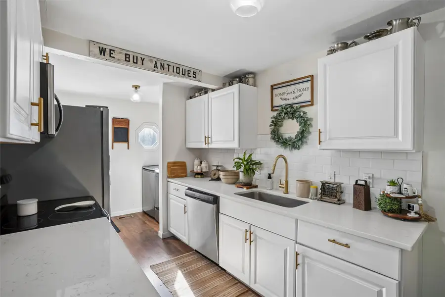 2445 NE 53rd Court, Des Moines, IA 50317 - #3