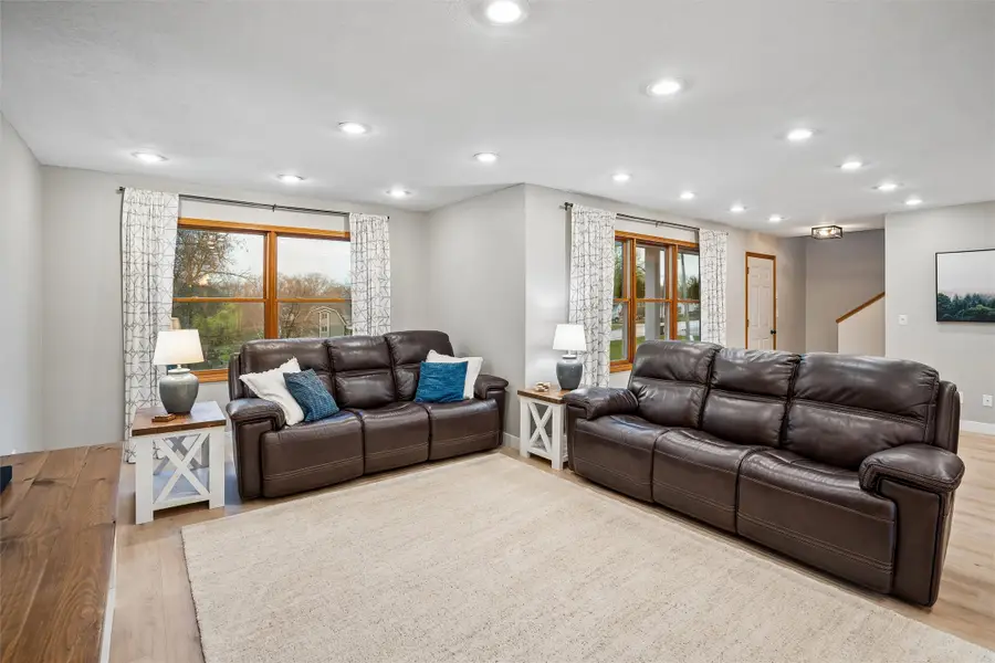 153 Holland Drive, Pella, IA 50219 - #3