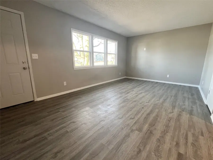 502 E 12th Street S, Newton, IA 50208 - #2