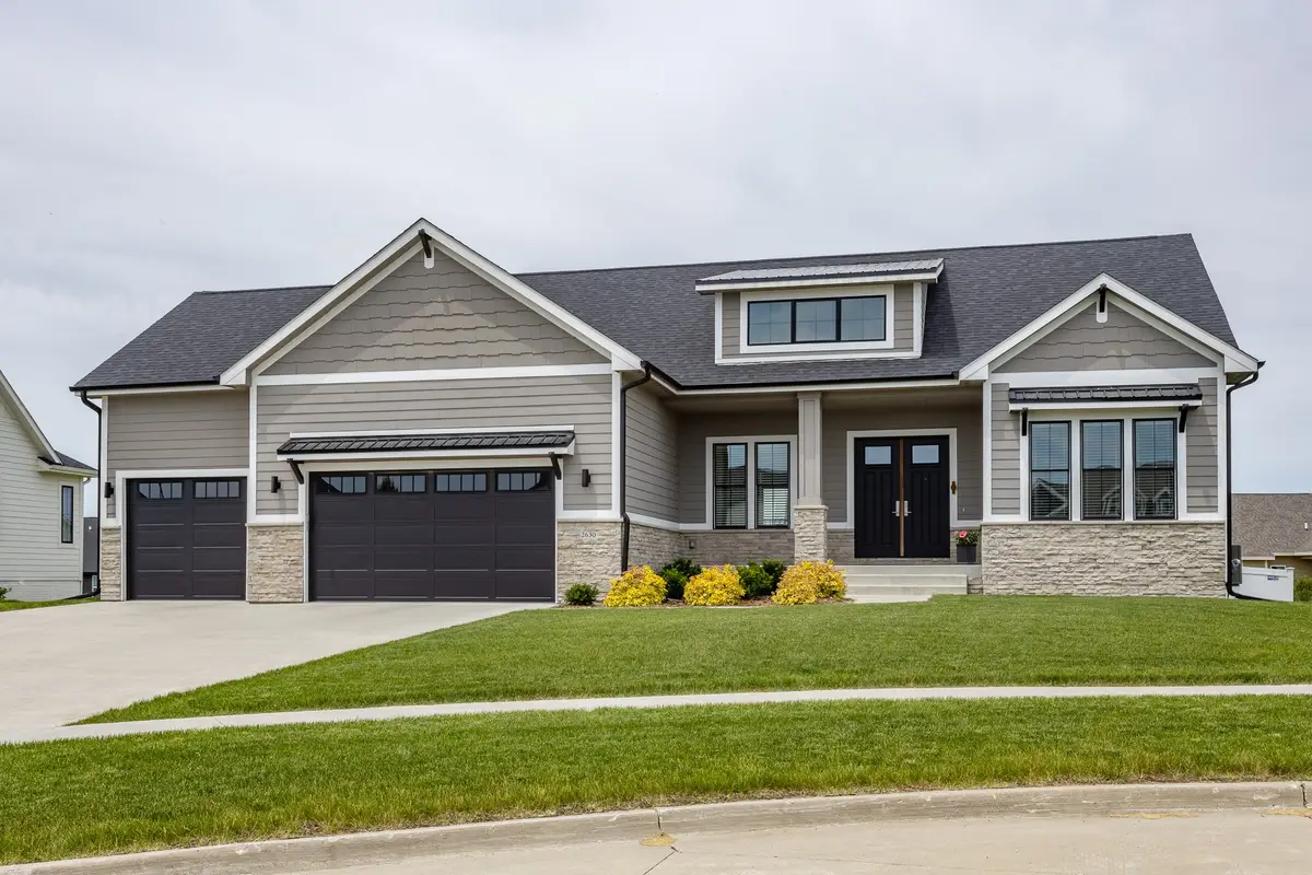 2630 Crescent Ridge Drive, Waukee, IA 50263 - #1