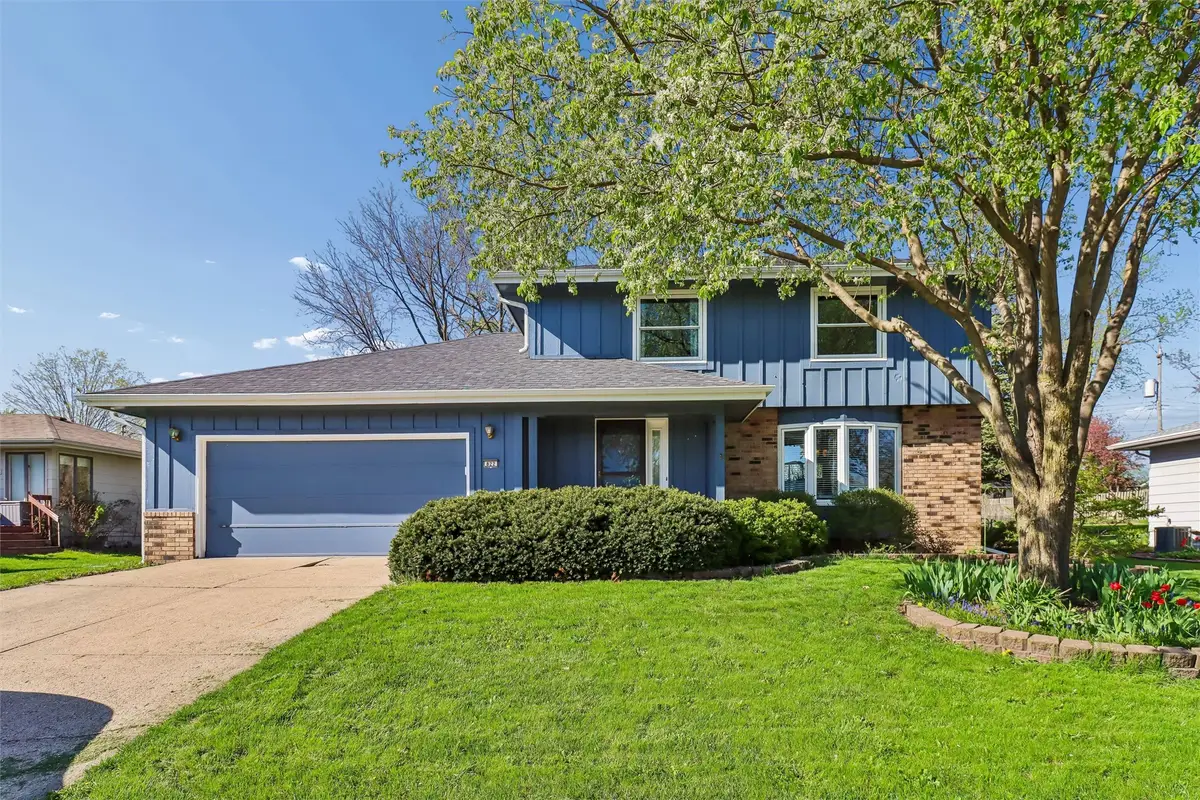 822 SE Uehlamar Drive Se, Ankeny, IA 50021 - #1