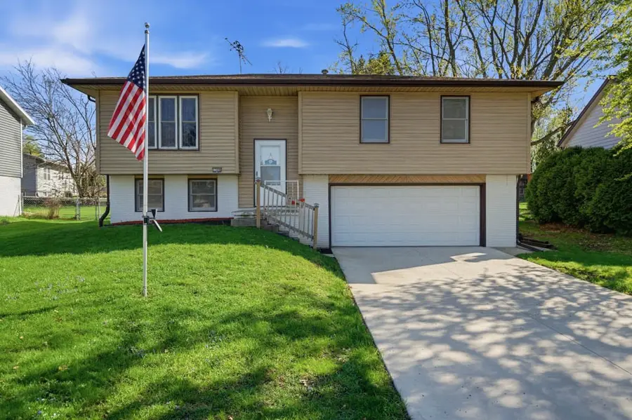 1306 Rolling Meadows Road, Marshalltown, IA 50158 - #2