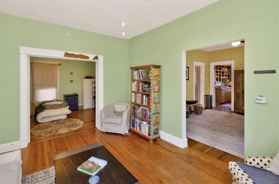 1439 31st Street, Des Moines, IA 50311 - #2