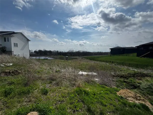 2908 Oak Street, Norwalk, IA 50211