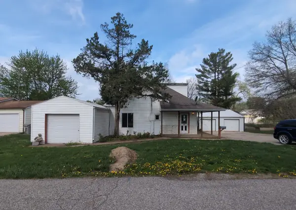 421 S 8th Street, Albia, IA 52531