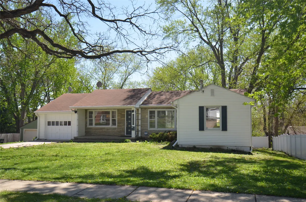 6128 Pleasant Drive, Des Moines, IA 50312 - #1