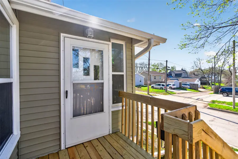 511 Ovid Avenue, Des Moines, IA 50313 - #3