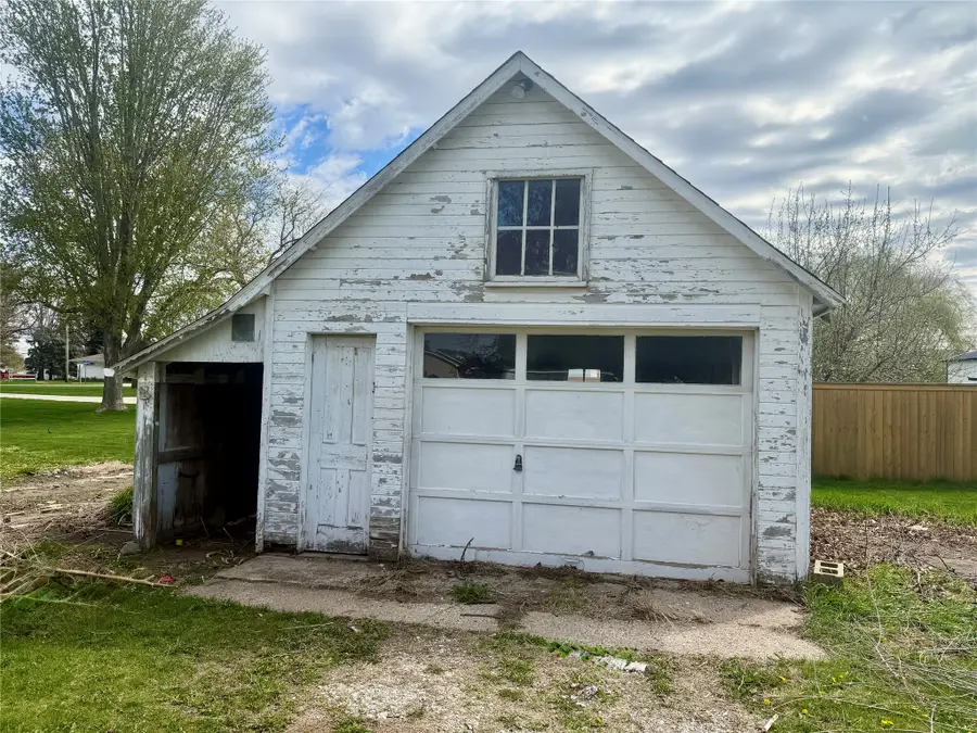 102 E Division Street, Ogden, IA 50212 - #3