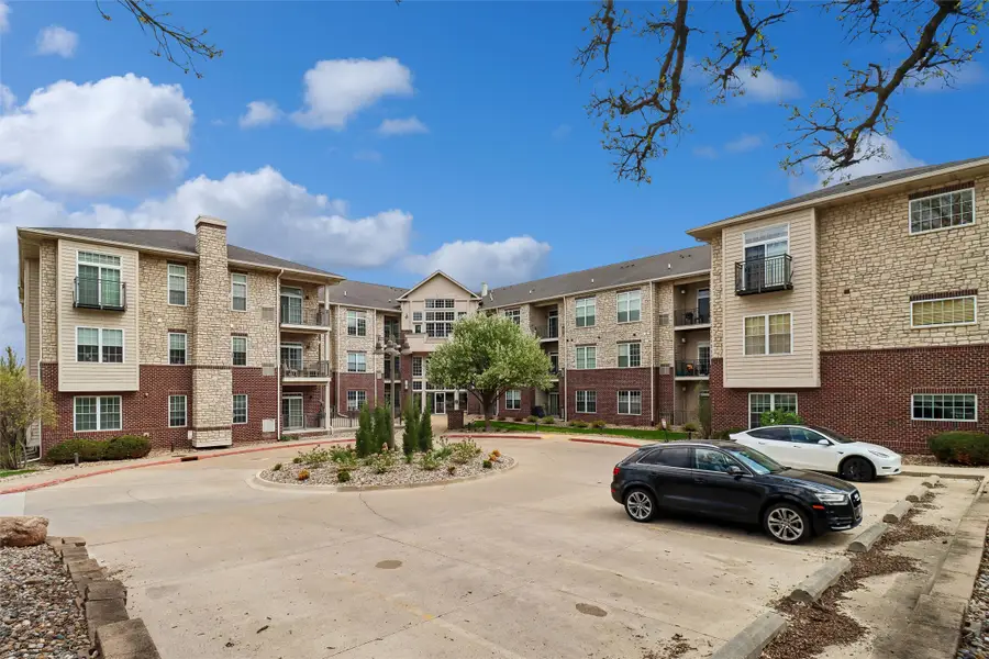 3031 Grand Avenue #317, Des Moines, IA 50312 - #3