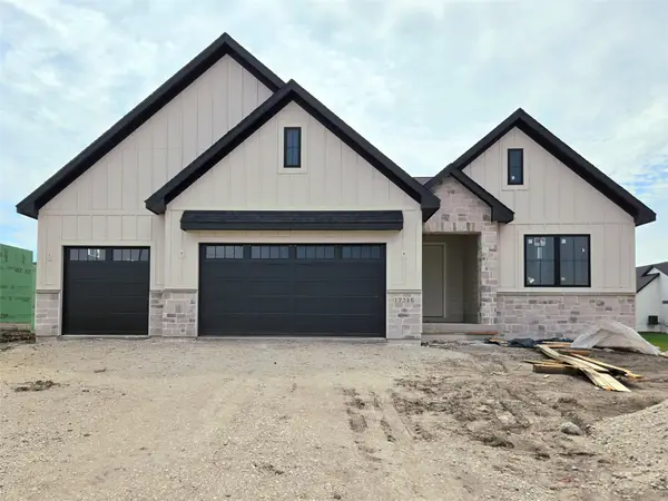 17316 Northview Drive, Urbandale, IA 50323