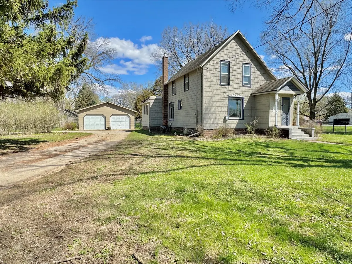 1447 N Carolina Avenue, Mason City, IA 50401 - #1