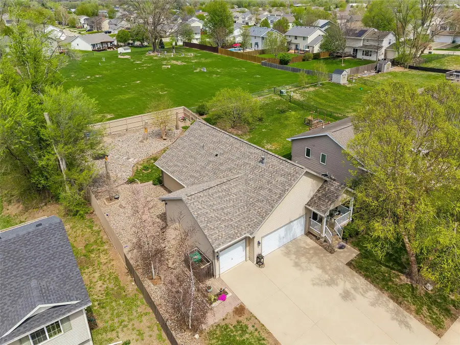 5117 NW 59th Avenue, Johnston, IA 50131 - #2