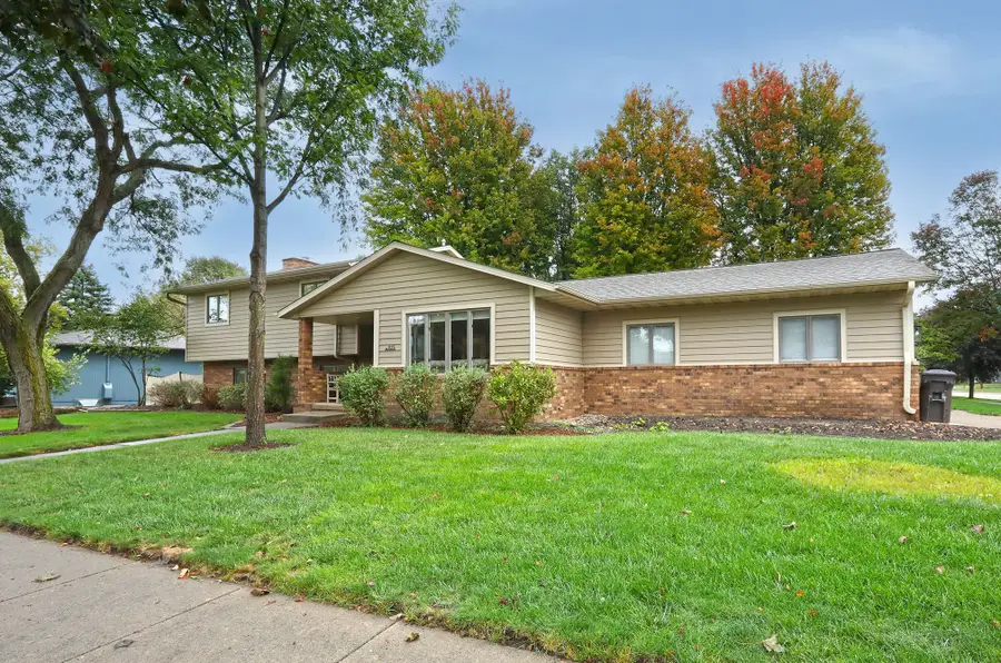 925 S 12th Street, Nevada, IA 50201 - #2