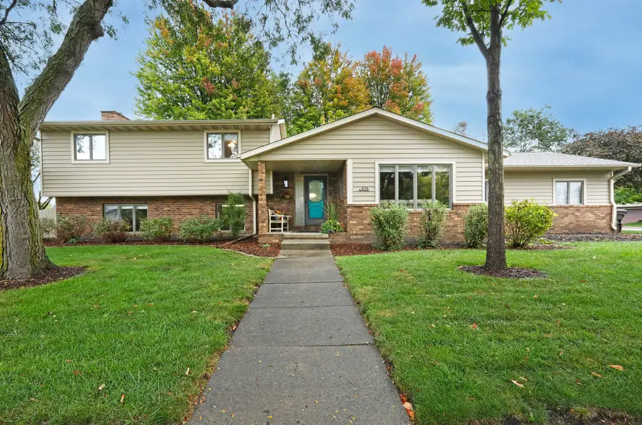 925 S 12th Street, Nevada, IA 50201 - #3