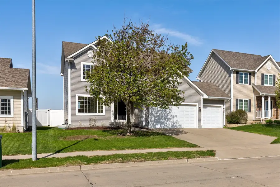 4222 132nd Street, Urbandale, IA 50323 - #2
