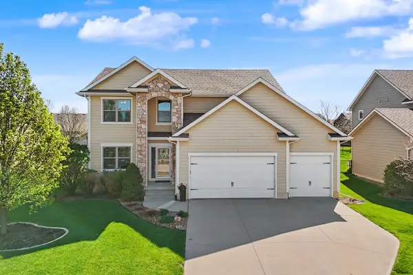 254 S 83rd Street, West Des Moines, IA 50266