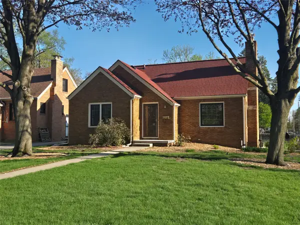 4520 Urbandale Avenue, Des Moines, IA 50310